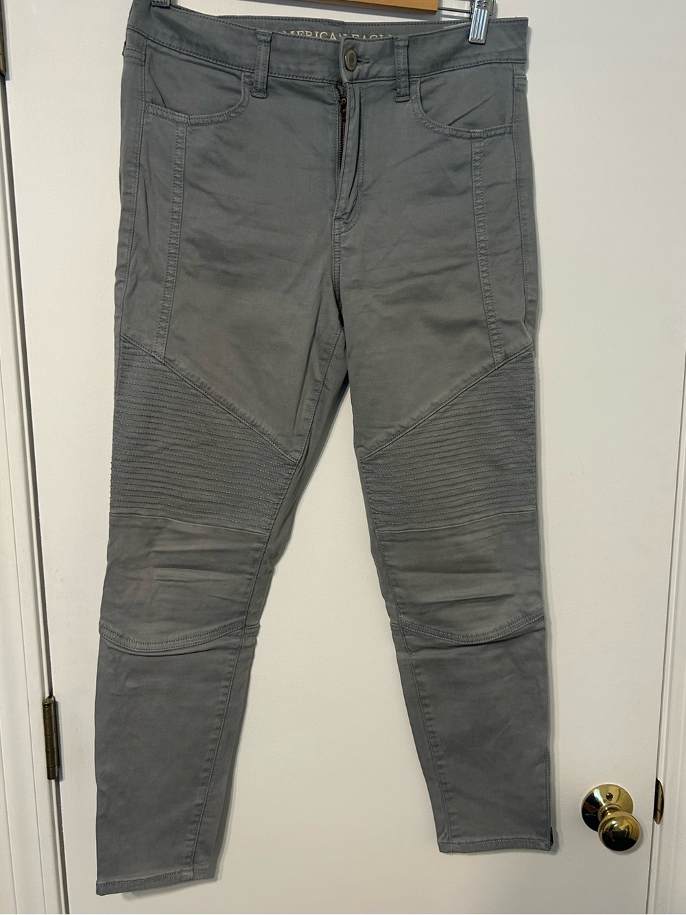 American Eagle Outfitters Skinny Jeans in Gray